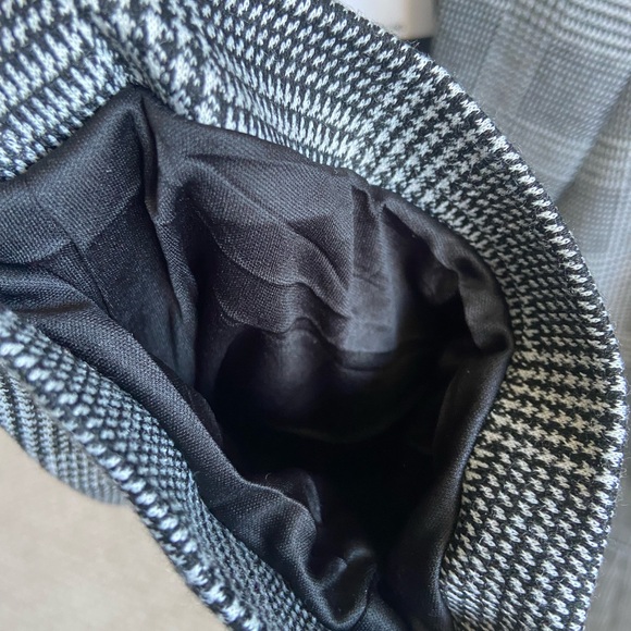 Beautiful Women’s blazer. Size XXL. Ricki’s. Fully lined. BNWT! Pockets. - Picture 6 of 8